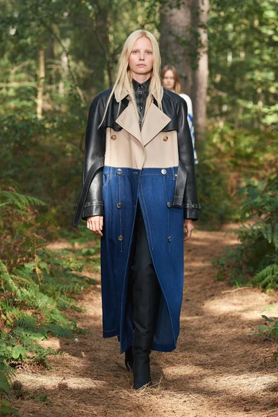 Look 5